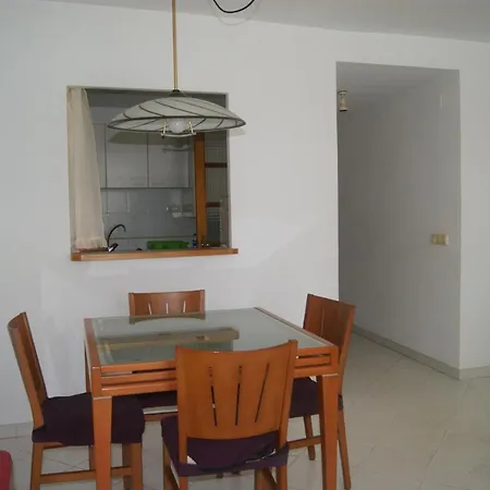 Nova Romana Marineu Apartment